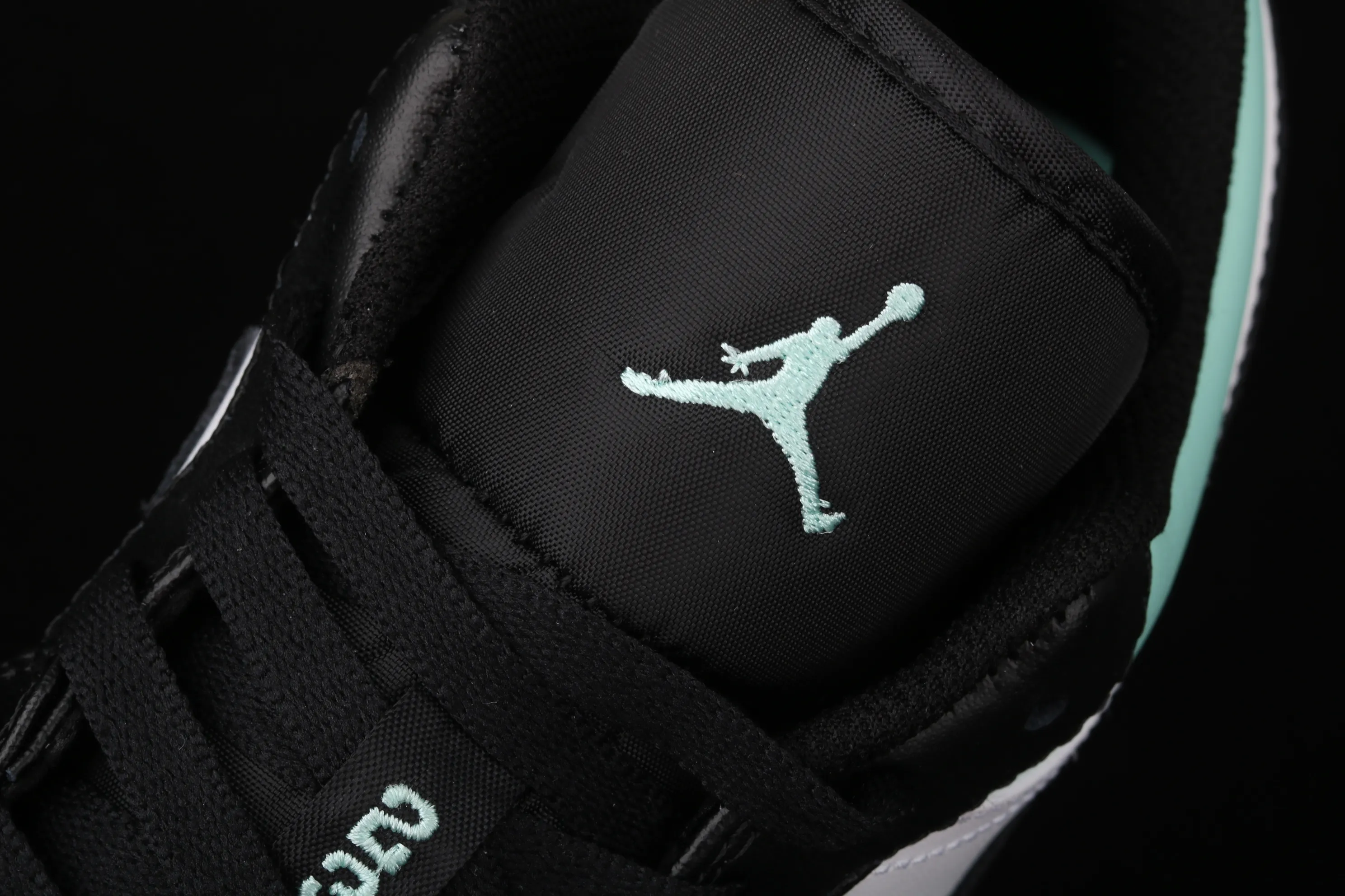 All categories Air Jordan Jordan series basketball shoes Air Jordan 1 Low New version Air Jordan 1 Low AJ1 Joe 1 low top leather cultural and leisure sports sneakers 553558-117